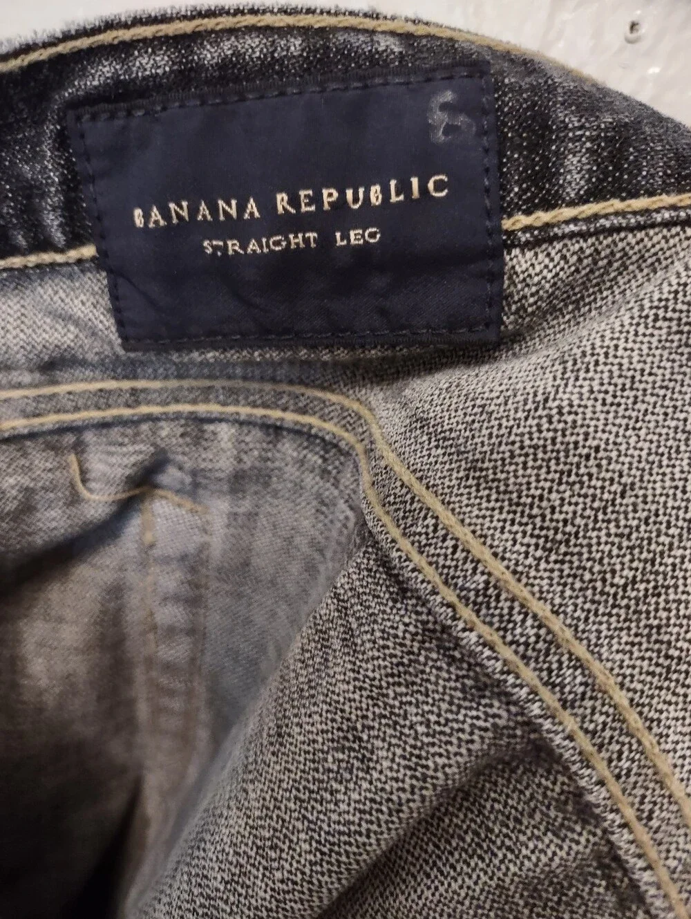 Men's Banana Republic Black Faded Wash Straight Leg Jean Size 35/32